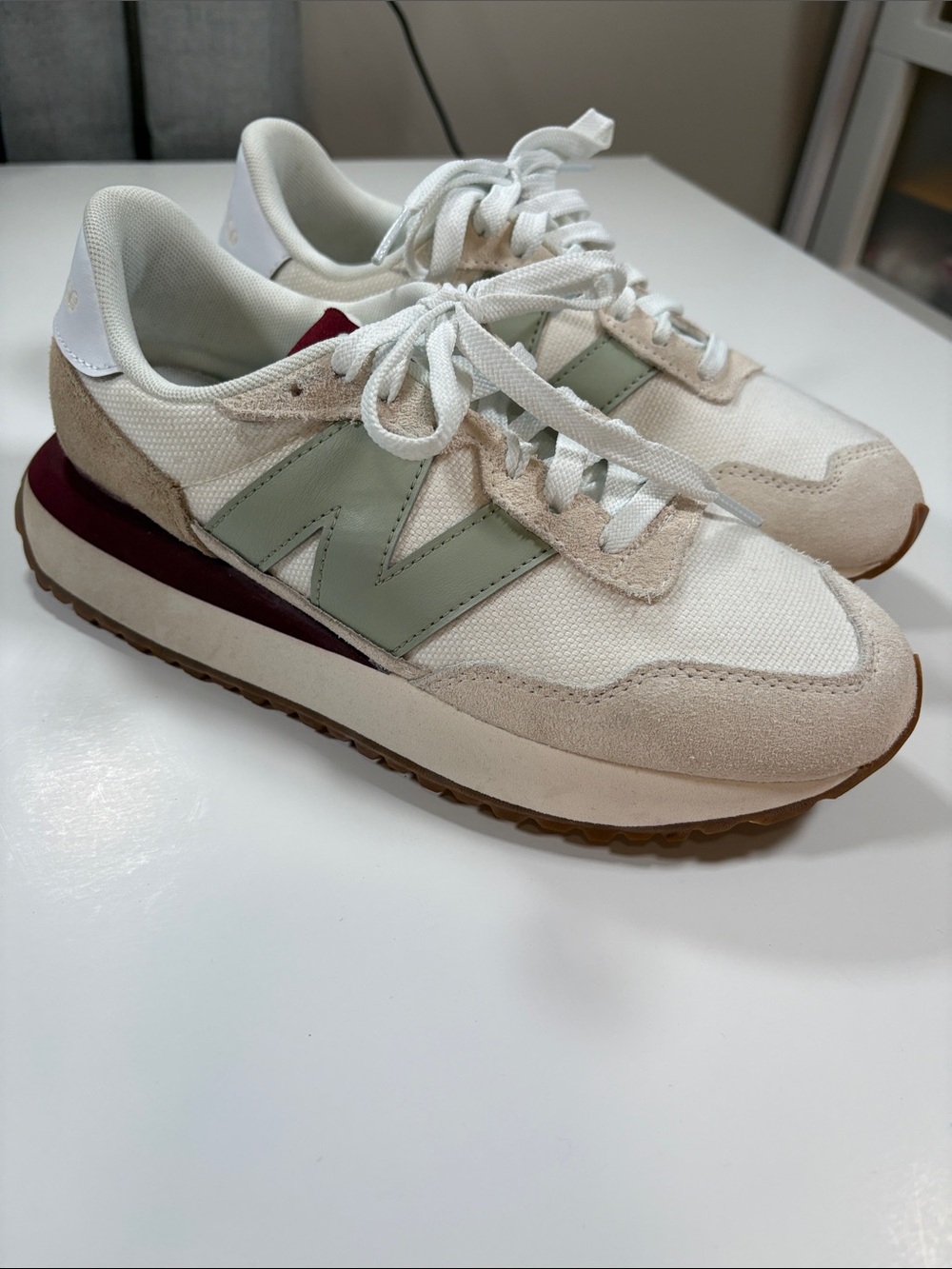 New Balance 237 Women's Sneakers White & Green US 7.5